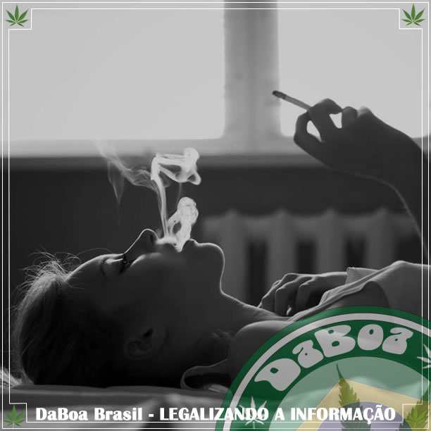 Fazer sexo sob efeito de maconha é melhor que transar bêbado