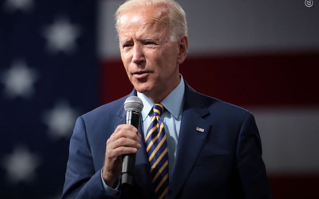 Ninguém deve ir para a cadeia por usar drogas, diz Joe Biden